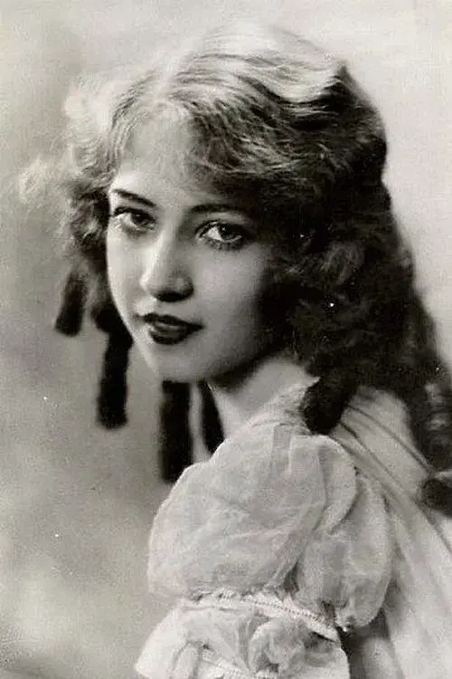 Doris Lloyd